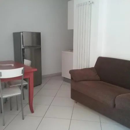 Tirreno شقة فندقية *