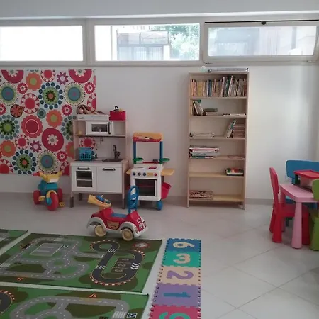 Tirreno شقة فندقية *